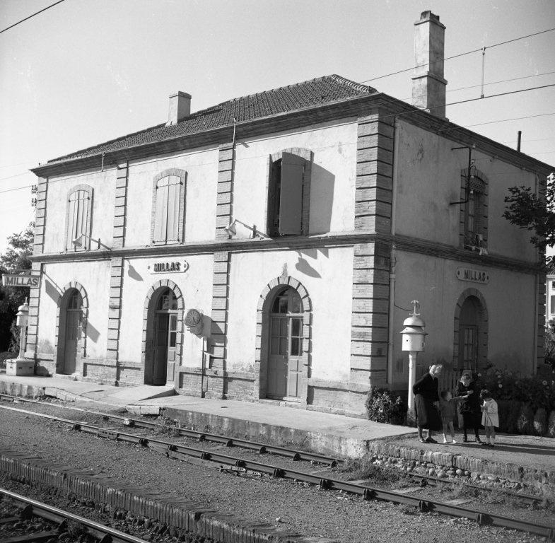 La Gare De Millas Chambres D'Hotes ภายนอก รูปภาพ
